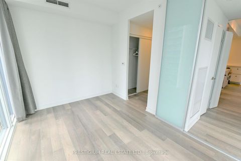 Photo 5 at 1910 - 290 Adelaide Street W, Waterfront Communities C1, Toronto