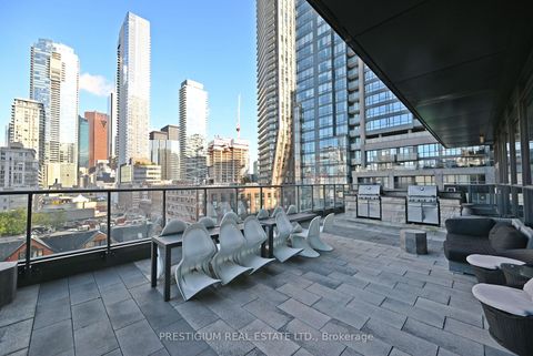 Photo 12 at 1910 - 290 Adelaide Street W, Waterfront Communities C1, Toronto