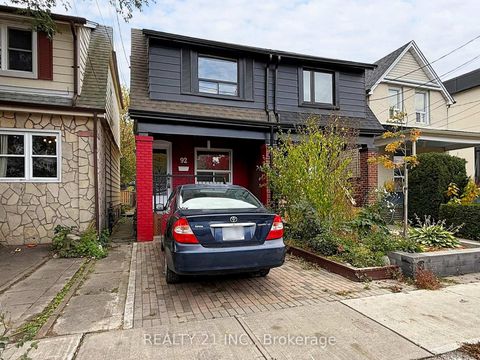 Photo 1 at 92 King Edward Ave Avenue, Lumsden, Toronto
