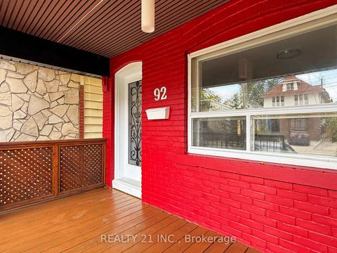 Photo 6 at 92 King Edward Ave Avenue, Lumsden, Toronto