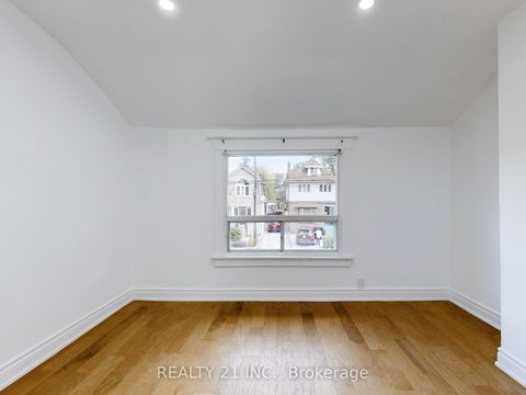 Photo 23 at 92 King Edward Ave Avenue, Lumsden, Toronto