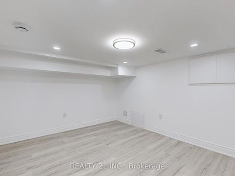 Photo 32 at 92 King Edward Ave Avenue, Lumsden, Toronto