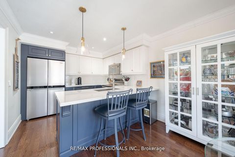 Photo 6 at 205 - 1111 Avenue Road, Eglinton, Toronto