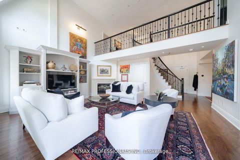 Photo 11 at 205 - 1111 Avenue Road, Eglinton, Toronto