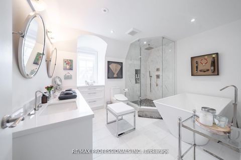 Photo 19 at 205 - 1111 Avenue Road, Eglinton, Toronto