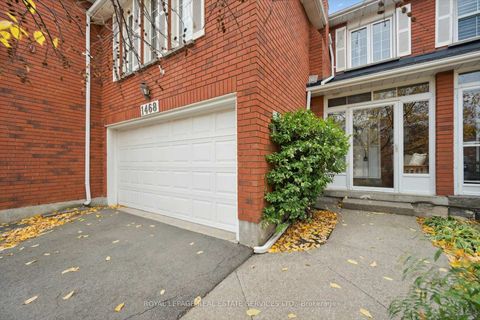 Photo 2 at 1468 Reeves Gate, GA Glen Abbey, Oakville