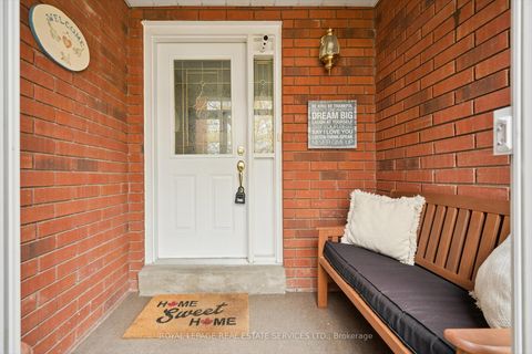 Photo 3 at 1468 Reeves Gate, GA Glen Abbey, Oakville