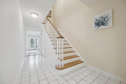 Photo 16 at 1468 Reeves Gate, GA Glen Abbey, Oakville