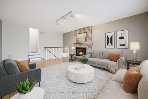 Photo 17 at 1468 Reeves Gate, GA Glen Abbey, Oakville