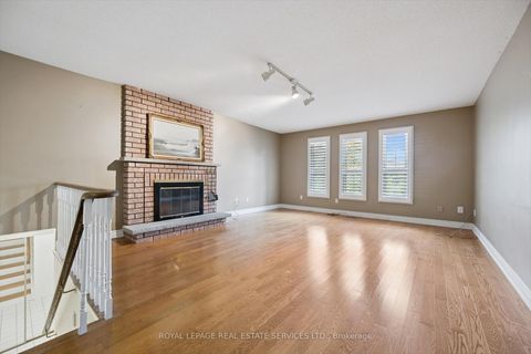 Photo 20 at 1468 Reeves Gate, GA Glen Abbey, Oakville