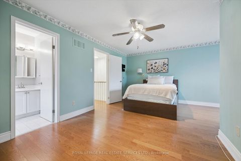 Photo 23 at 1468 Reeves Gate, GA Glen Abbey, Oakville