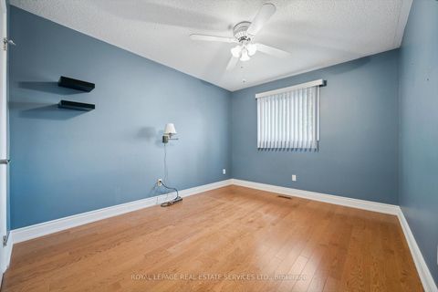 Photo 27 at 1468 Reeves Gate, GA Glen Abbey, Oakville