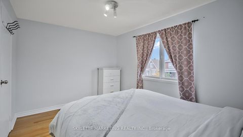 Photo 15 at 19 Miranda Avenue, Belgravia, Toronto