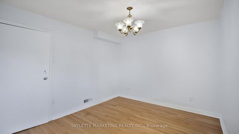 Photo 21 at 19 Miranda Avenue, Belgravia, Toronto