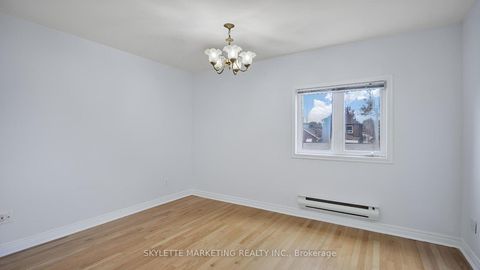 Photo 22 at 19 Miranda Avenue, Belgravia, Toronto