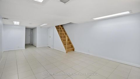 Photo 26 at 19 Miranda Avenue, Belgravia, Toronto