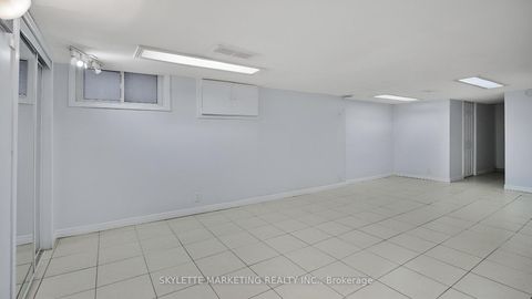 Photo 28 at 19 Miranda Avenue, Belgravia, Toronto