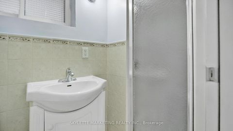 Photo 30 at 19 Miranda Avenue, Belgravia, Toronto