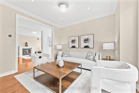 Photo 8 at 7 Delphinium Avenue, Oak Ridges Lake Wilcox, Richmond Hill