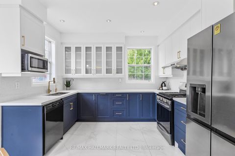 Photo 14 at 7 Delphinium Avenue, Oak Ridges Lake Wilcox, Richmond Hill