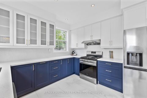 Photo 15 at 7 Delphinium Avenue, Oak Ridges Lake Wilcox, Richmond Hill