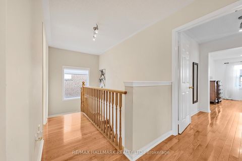 Photo 19 at 7 Delphinium Avenue, Oak Ridges Lake Wilcox, Richmond Hill