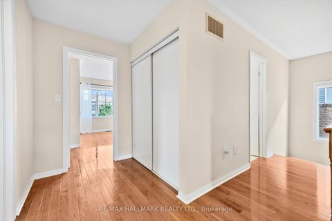 Photo 20 at 7 Delphinium Avenue, Oak Ridges Lake Wilcox, Richmond Hill