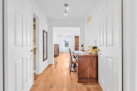 Photo 21 at 7 Delphinium Avenue, Oak Ridges Lake Wilcox, Richmond Hill