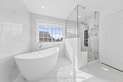 Photo 26 at 7 Delphinium Avenue, Oak Ridges Lake Wilcox, Richmond Hill