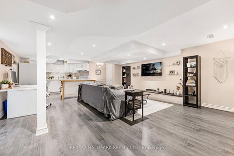 Photo 37 at 7 Delphinium Avenue, Oak Ridges Lake Wilcox, Richmond Hill