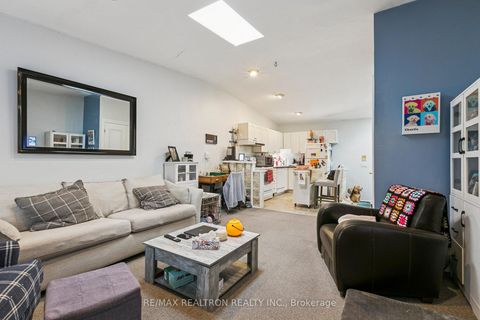 Photo 17 at 414 Ontario Street, Moss Park, Toronto