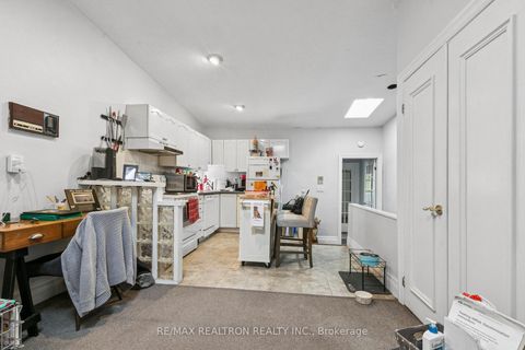 Photo 22 at 414 Ontario Street, Moss Park, Toronto