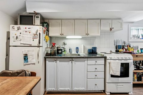 Photo 29 at 414 Ontario Street, Moss Park, Toronto