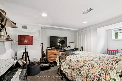 Photo 32 at 414 Ontario Street, Moss Park, Toronto