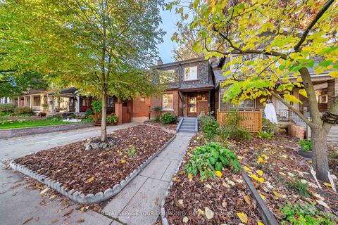 Photo 1 at 24 Patricia Drive, Danforth, Toronto