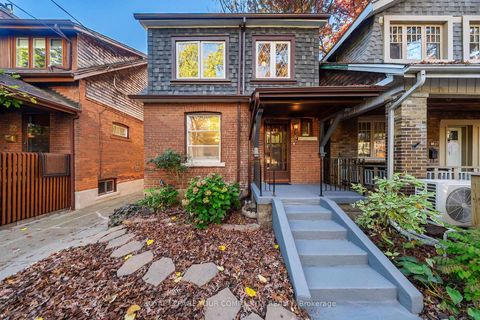 Photo 2 at 24 Patricia Drive, Danforth, Toronto