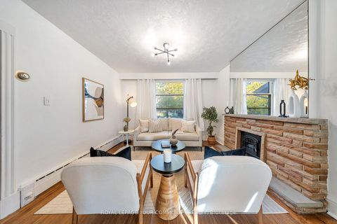 Photo 5 at 24 Patricia Drive, Danforth, Toronto