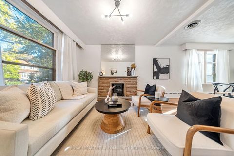 Photo 7 at 24 Patricia Drive, Danforth, Toronto