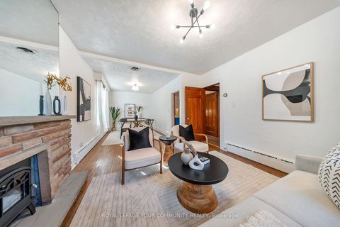 Photo 9 at 24 Patricia Drive, Danforth, Toronto