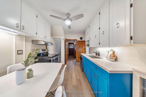 Photo 14 at 24 Patricia Drive, Danforth, Toronto