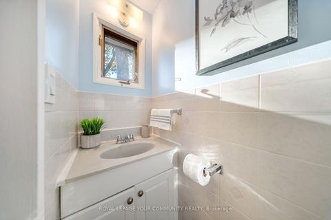 Photo 19 at 24 Patricia Drive, Danforth, Toronto