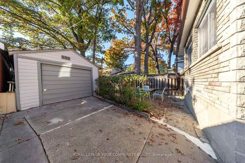 Photo 34 at 24 Patricia Drive, Danforth, Toronto