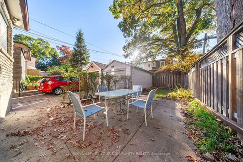 Photo 35 at 24 Patricia Drive, Danforth, Toronto