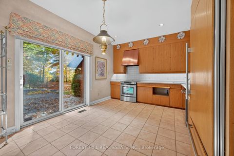 Photo 6 at 124 Forest Ridge Road, Rural Richmond Hill, Richmond Hill