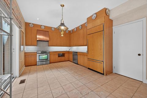 Photo 7 at 124 Forest Ridge Road, Rural Richmond Hill, Richmond Hill