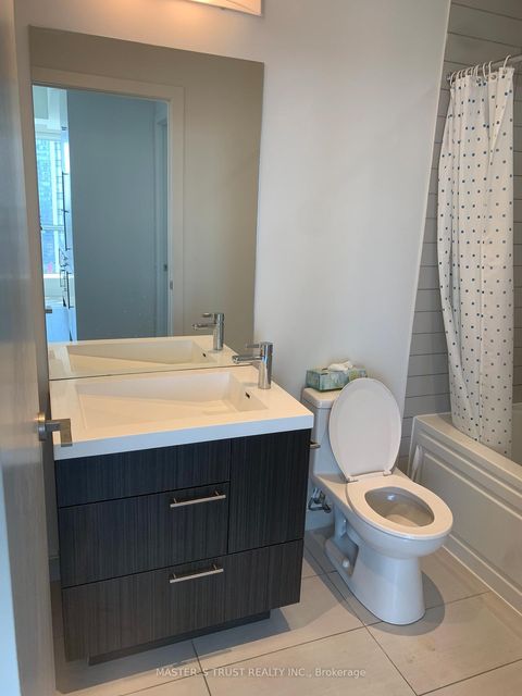 Photo 11 at 2406 - 30 Nelson Street, Waterfront Communities C1, Toronto