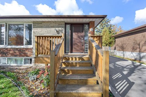 Photo 3 at 14 Madrid Street, Bendale, Toronto