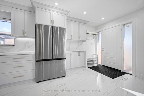 Photo 5 at 14 Madrid Street, Bendale, Toronto