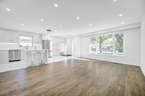 Photo 10 at 14 Madrid Street, Bendale, Toronto