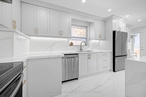 Photo 12 at 14 Madrid Street, Bendale, Toronto